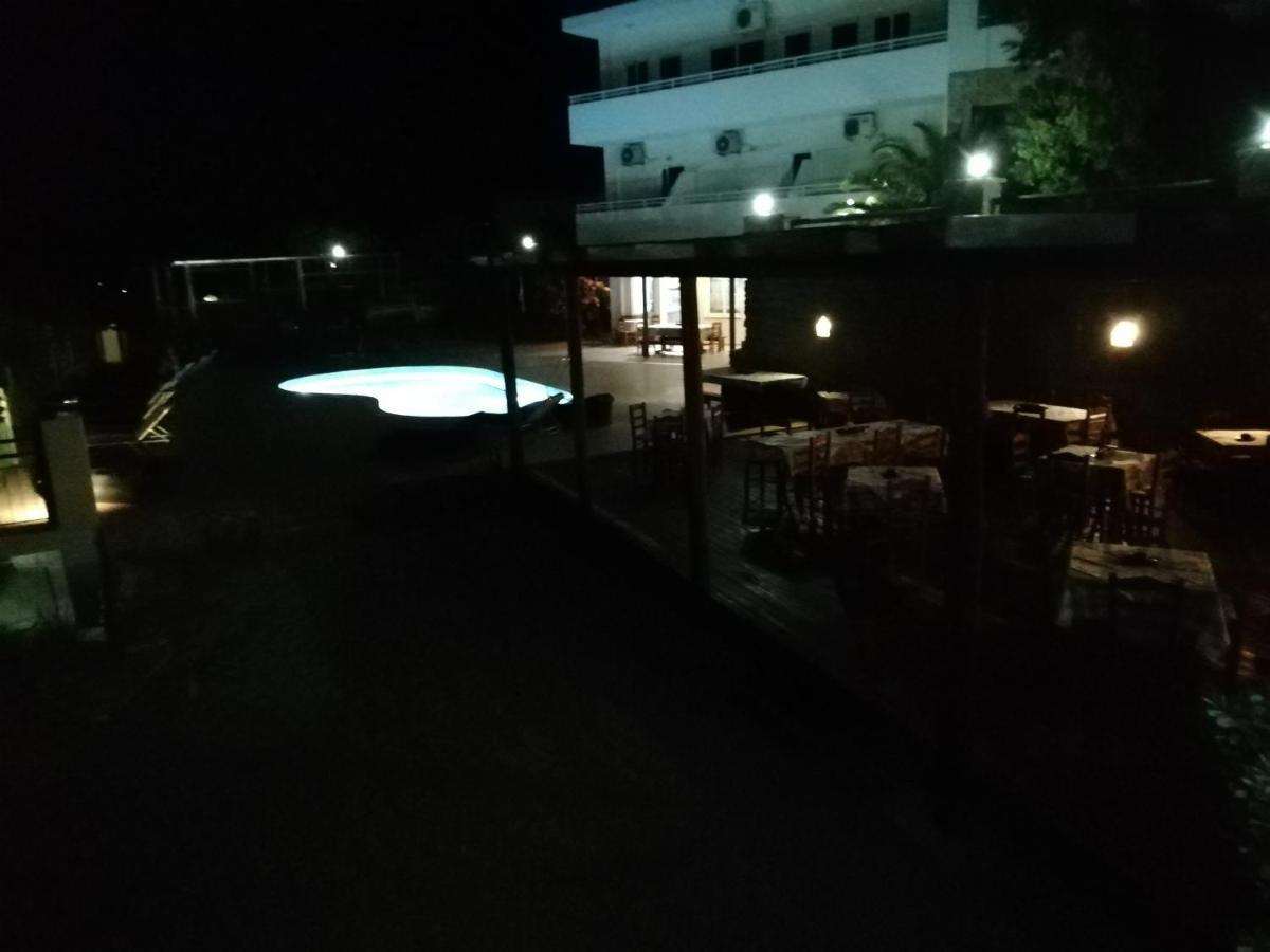 Hill Of Calm Hotel Triopetra Exterior foto